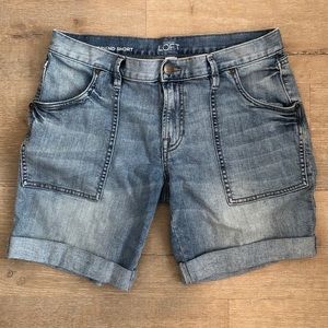 Ann Taylor Loft Boyfriend Denim Shorts Size 4